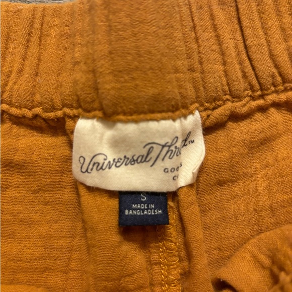 Universal Thread Mustard yellow shorts - Picture 2 of 2